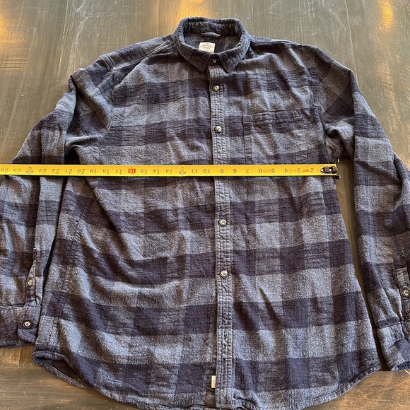 COPY - Marine Layer Flannel sz XL Blue Plaid - Picture 3 of 4